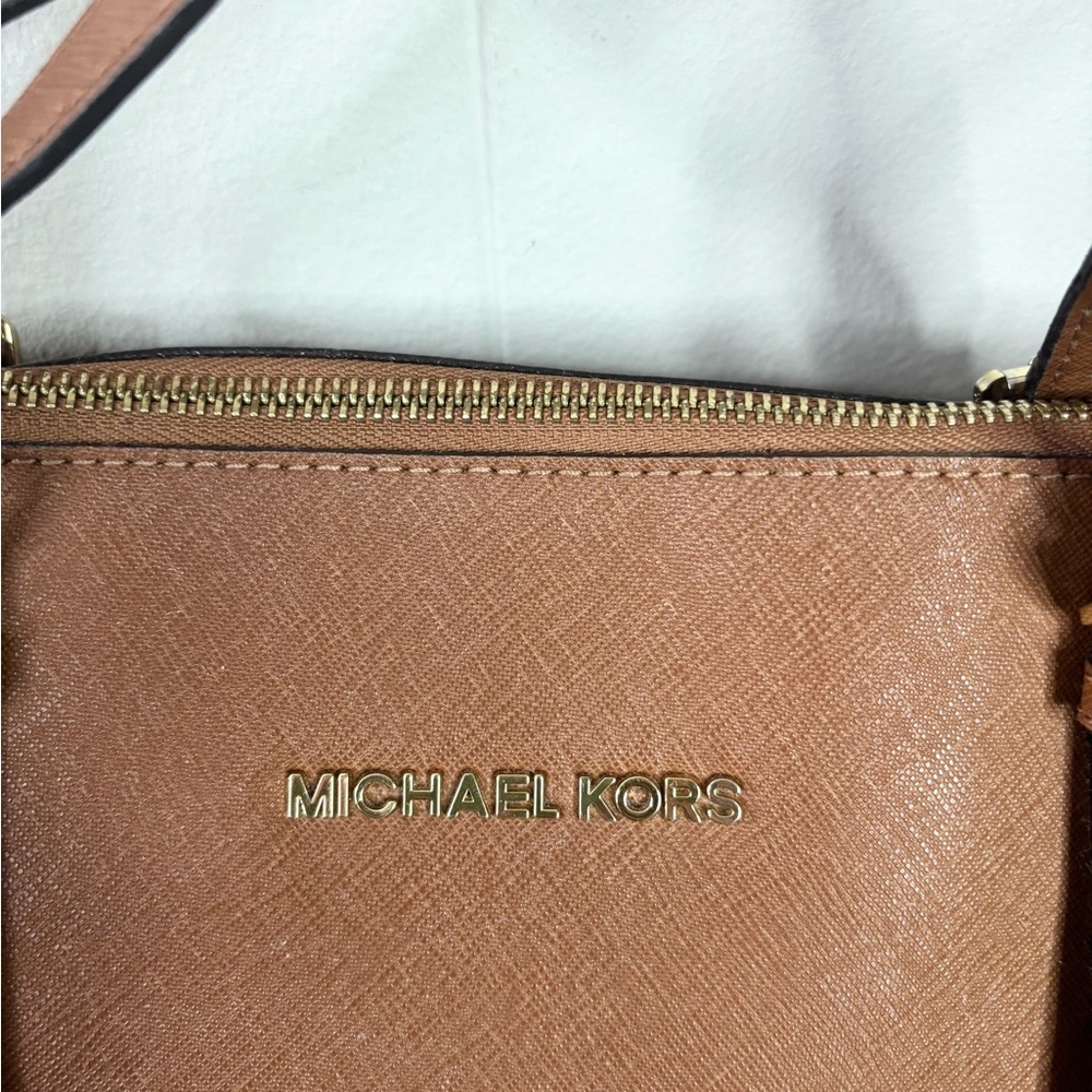 Michael Kors brown Saffiano leather Jet Set Top-Zip Tote bag - Picture 3 of 16